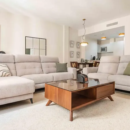 Exclusive Apartment In The Centre With Parking Rems Apartment